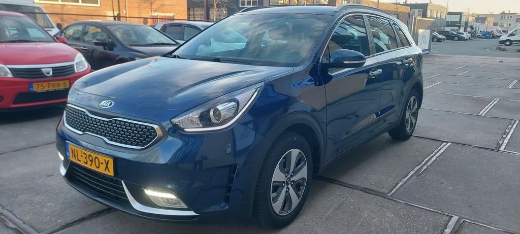 Kia Niro 1.6 GDi Hybrid 141pk Dct6 2017 Blauw Nieuwe APK, Auto's, Kia, Bedrijf, Niro, ABS, Achteruitrijcamera, Airbags, Airconditioning