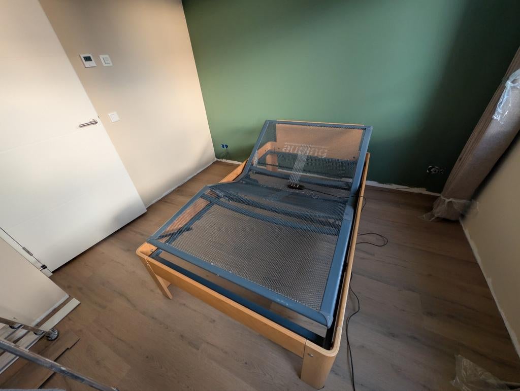 Auping Auronde 120x200 met elektrische bedbodem, Ophalen, Gebruikt, 100 tot 125 cm, 150 tot 200 cm