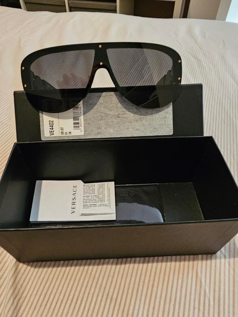 Versace zonnebril, Sieraden, Tassen en Uiterlijk, Zonnebrillen en Brillen | Dames, Ophalen, Nieuw, Zwart, Overige merken