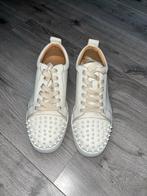 Christian Louboutin Sneakers beige met Spikes, Kleding | Heren, Schoenen, Ophalen of Verzenden, Zo goed als nieuw, Wit, Sneakers of Gympen