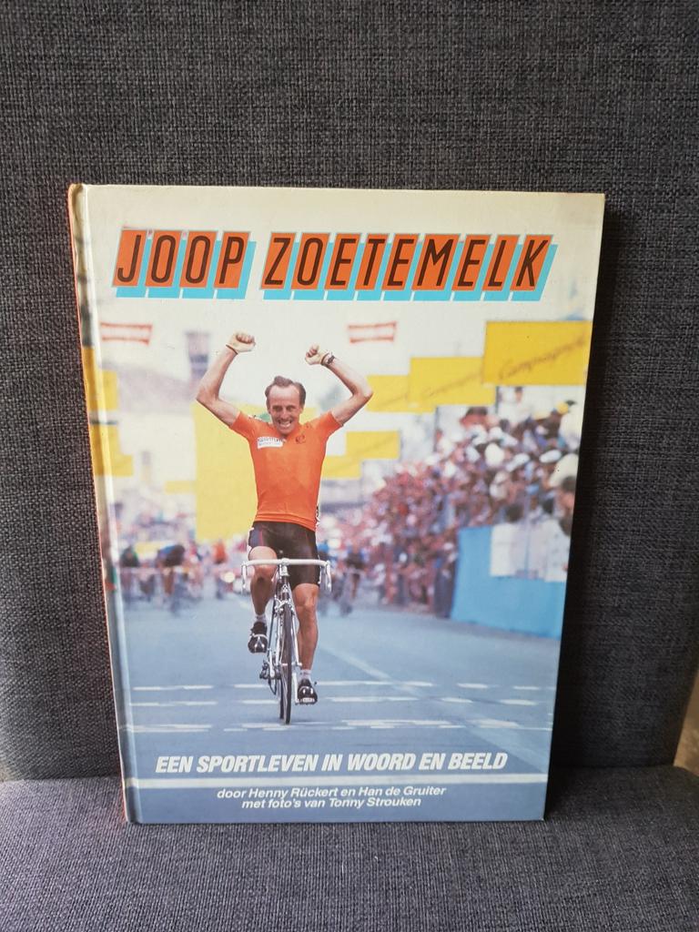 Joop Zoetemelk - Een sportleven in woord en beeld, Boeken, Ophalen of Verzenden, Balsport