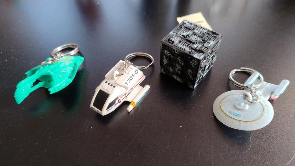 Star Trek tng sleutelhangers, Verzamelen, Poppetjes en Figuurtjes, Zo goed als nieuw, Ophalen of Verzenden