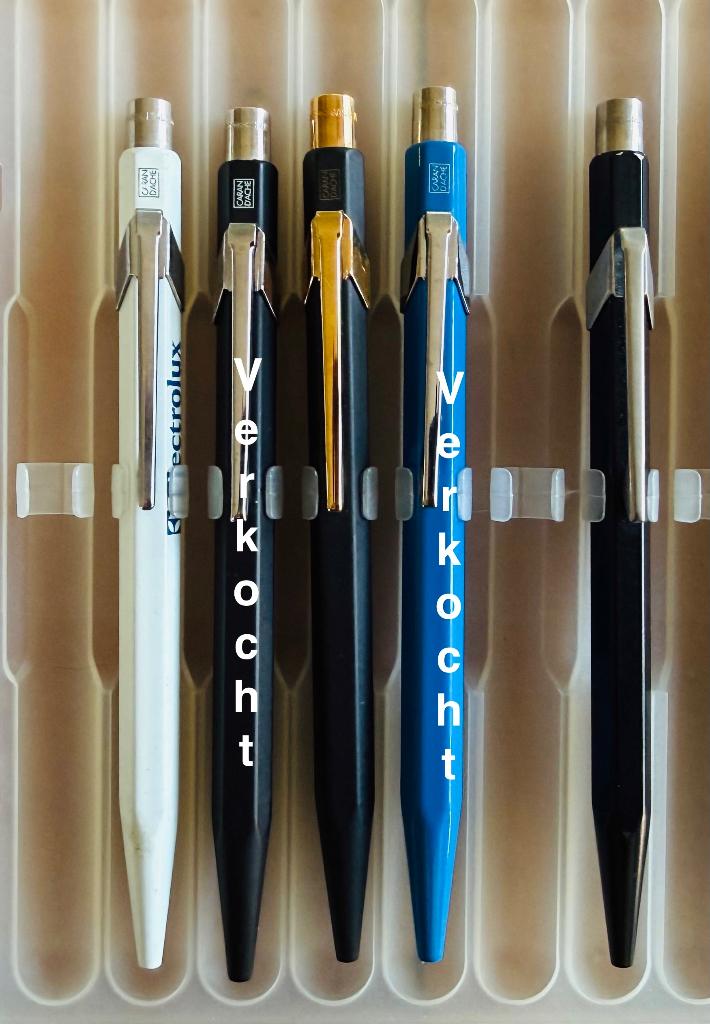 Caran d'Ache 849 Balpennen, Verzamelen, Pennenverzamelingen, Overige merken, Balpen, Ophalen of Verzenden, Zo goed als nieuw