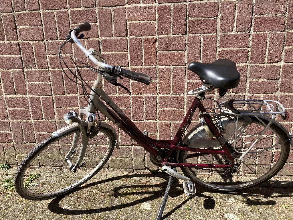 Gazelle Geneve Goldline damesfiets met magura en Deore, Fietsen en Brommers, Ophalen, 28 inch, Gebruikt, Vering