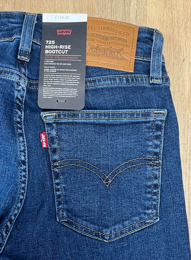 Levi’s 725 high rise bootcut spijkerbroek - Maat W25 L32, Ophalen of Verzenden, Nieuw, Blauw, W27 (confectie 34) of kleiner