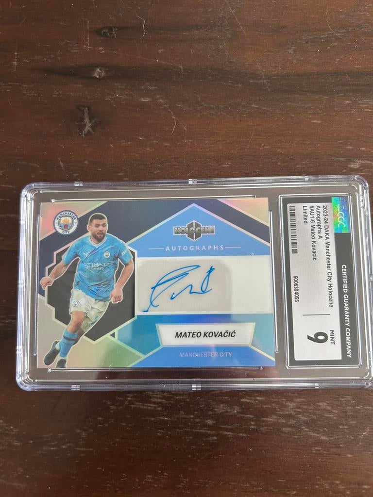 DAKA 2023-2024 Machester city Kovacic auto PSA 9 /14, Ophalen of Verzenden, Zo goed als nieuw, Plaatje
