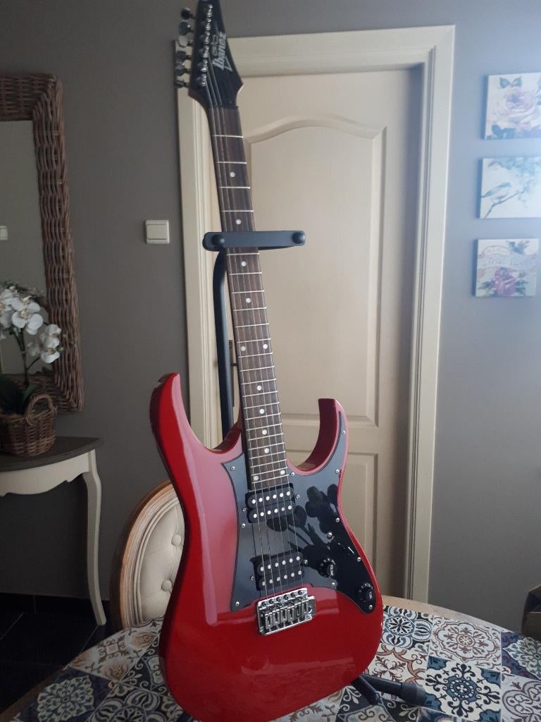 elektrische gitaar ibanez gio, Muziek en Instrumenten, Snaarinstrumenten | Gitaren | Elektrisch, Ophalen, Gebruikt, Solid body