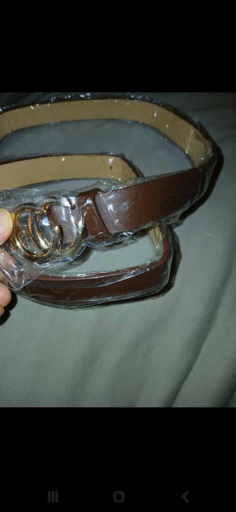 Nieuwe bruine riem met gouden gesp, Kleding | Dames, Riemen en Ceinturen, Ophalen, Nieuw, Heupriem, Onbekend
