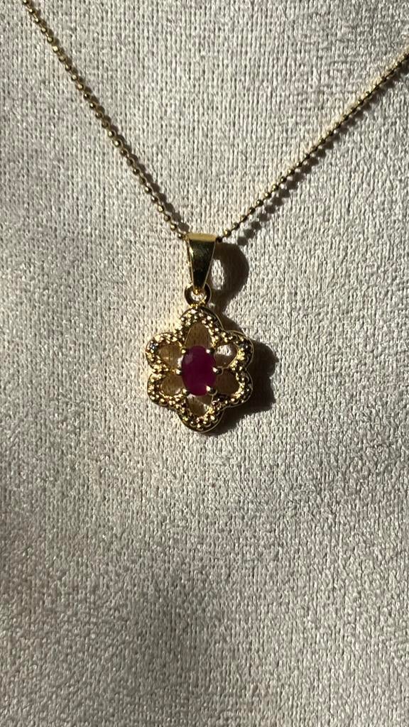 Robijn hanger liefde passie geluk bloem magie uniek power, Sieraden, Tassen en Uiterlijk, Kettingen, Nieuw, Ophalen of Verzenden