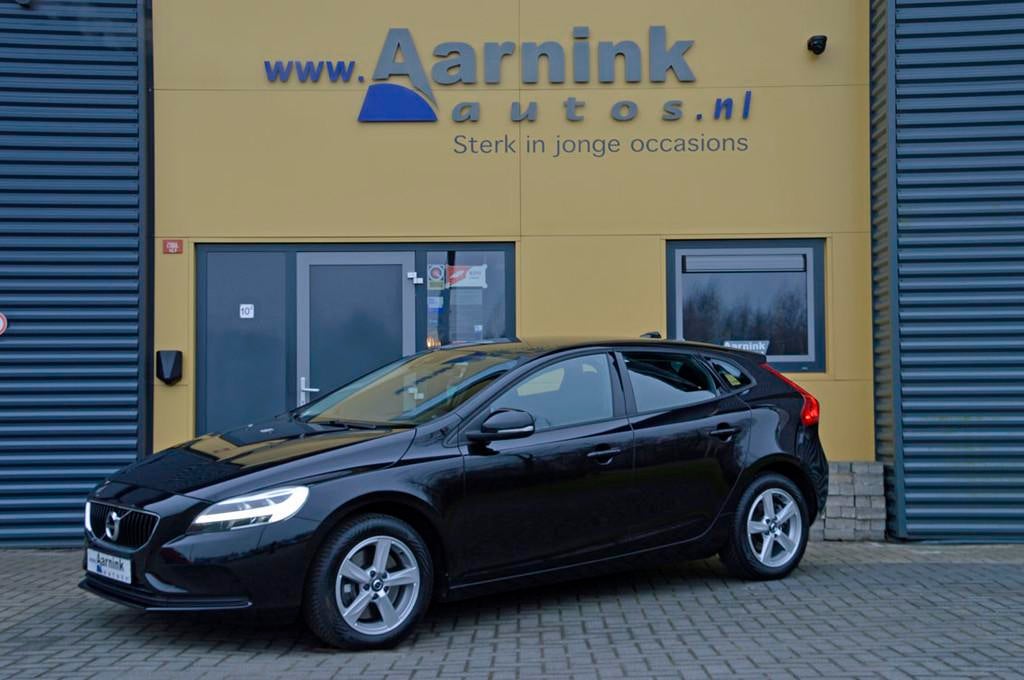 Volvo V40 1.5 T2 Polar + navigatie, winterpack, xenon, lm ve, Auto's, Volvo, Automaat, 12 maanden, Origineel Nederlands, 1500 kg