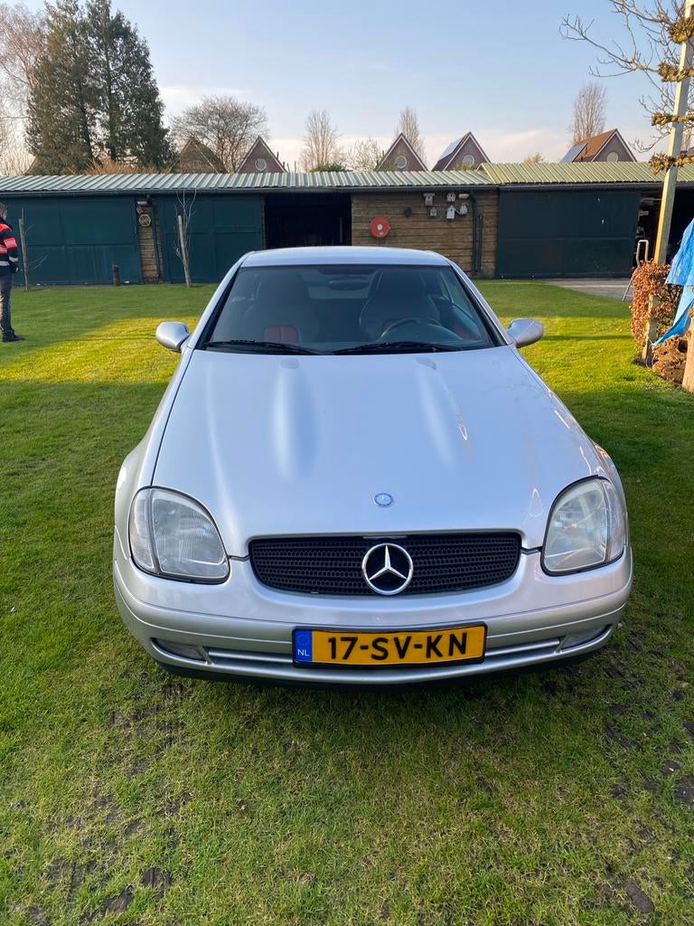 Mercedes-Benz SLK 2.0 Slk200 Roadster AUT 1997 Grijs, Auto's, Mercedes-Benz, Automaat, 1998 cc, 4 cilinders, Cabriolet
