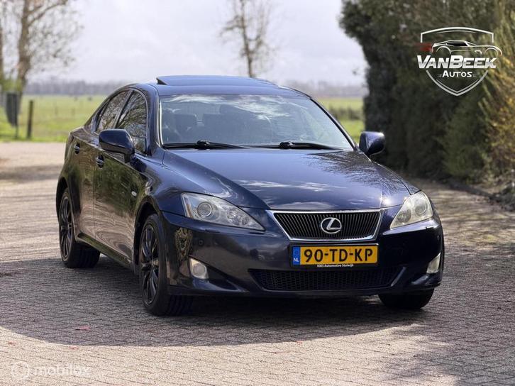 Lexus IS 220d Executive 3.2:1, Auto's, Lexus, Bedrijf, Te koop, IS, ABS, Achteruitrijcamera, Airbags, Airconditioning, Alarm, Bluetooth