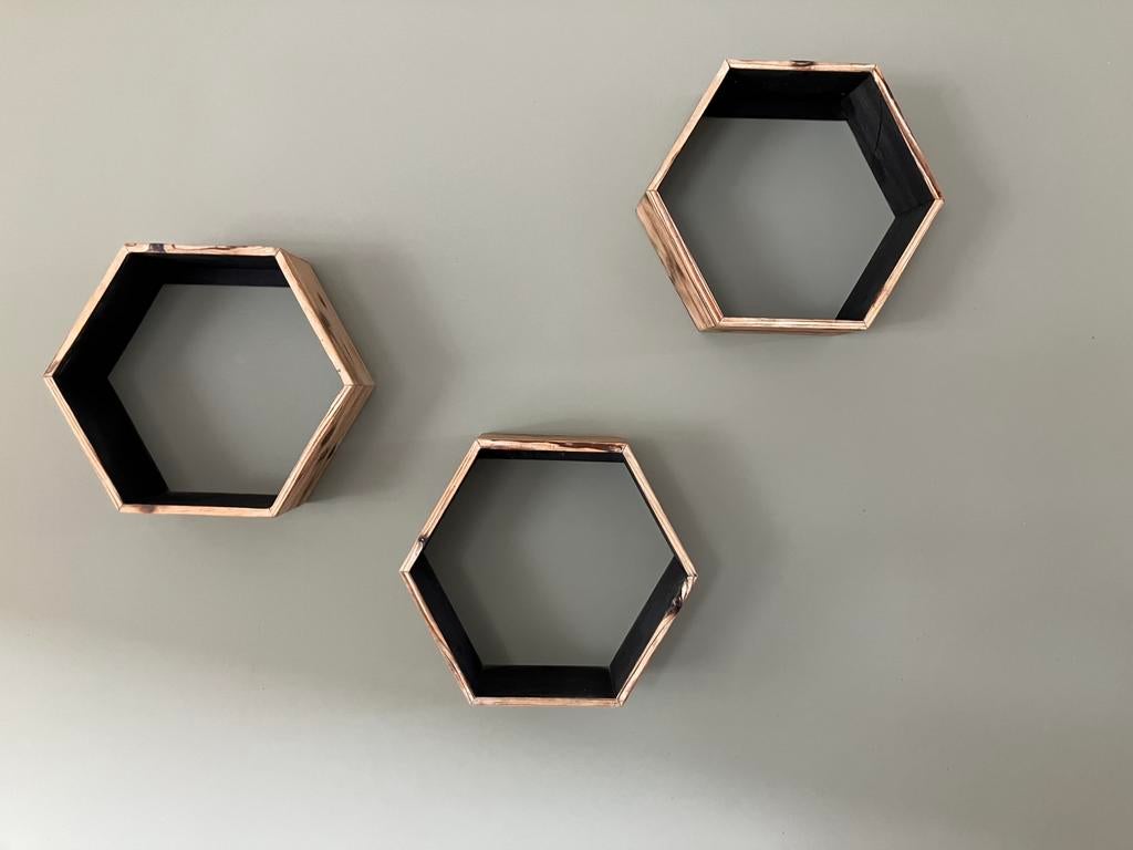 3 Houten wandschap/wandplank hexagon, Ophalen, Gebruikt