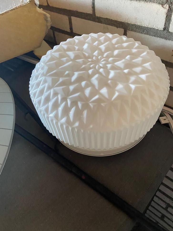 Vintage Plafonnière - Melkglas met Diamantpatroon, Huis en Inrichting, Lampen | Plafondlampen, Gebruikt, Glas, Ophalen