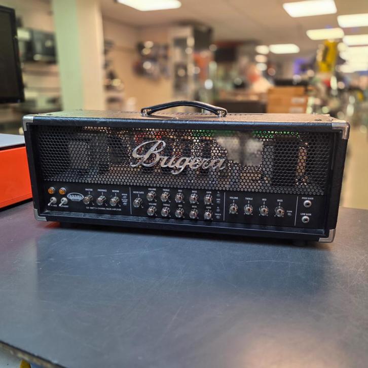 Bugera 333XL INFINIUM gitaarversterker top, in nieuwstaat |, Muziek en Instrumenten, Versterkers | Bas en Gitaar, Zo goed als nieuw
