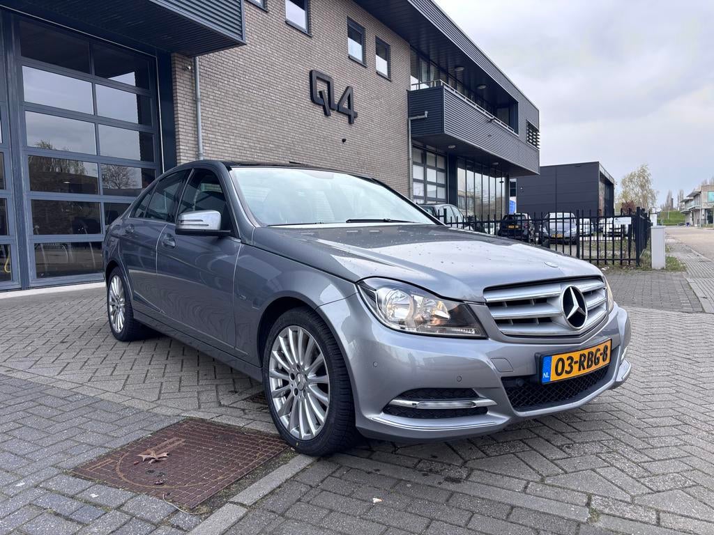 Mercedes-Benz C-Klasse 1.8 C180 CGI Sedan 2011 Grijs NEW APK, Auto's, Mercedes-Benz, Voorwielaandrijving, 1380 kg, 1800 kg, 1796 cc