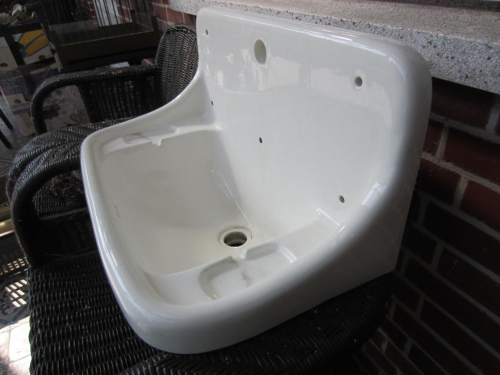 58x32cm Breed antiek Hollands fonteintje hoge achterkant, Ophalen