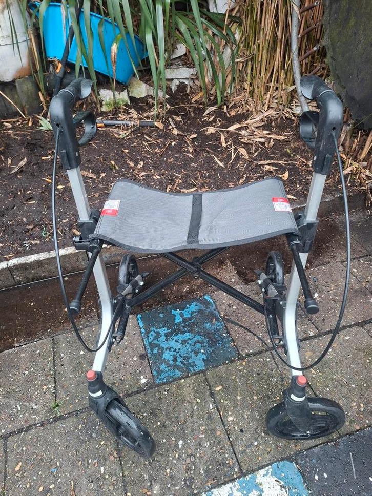 Rollator - Zeer goede staat (izg staat), Diversen, Rollators, Zo goed als nieuw, Ophalen