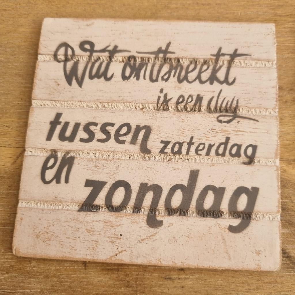 Set van 4 houten onderzetters 10x10 cm, 2 mm dik, Ophalen of Verzenden, Nieuw, Glas of Kopje