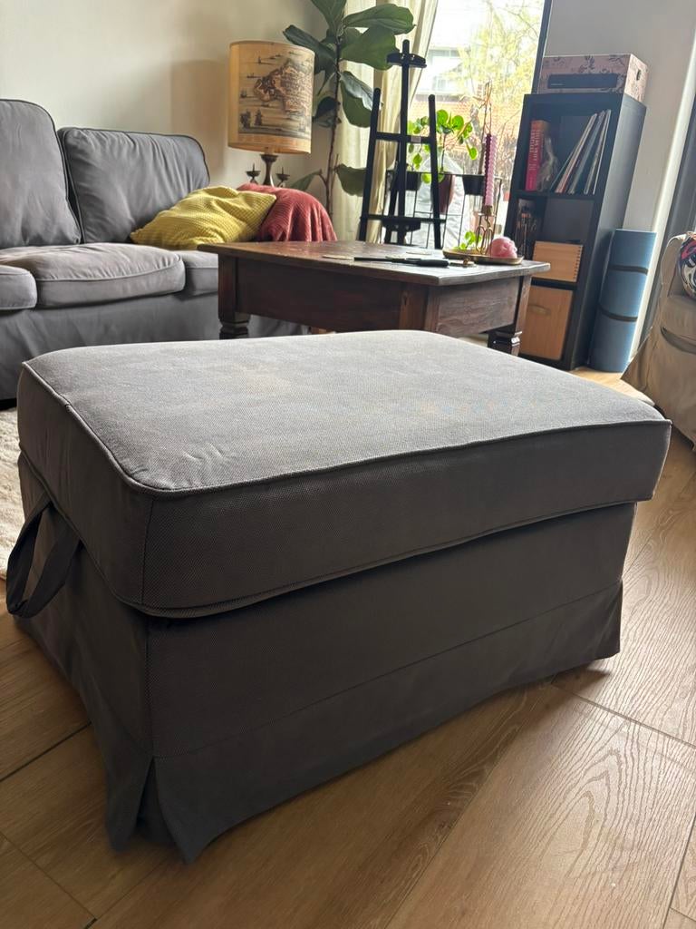 Ektorp voetenbank, Huis en Inrichting, Banken | Voetenbanken en Poefen, Ophalen, Zo goed als nieuw, Rechthoekig, 75 tot 100 cm