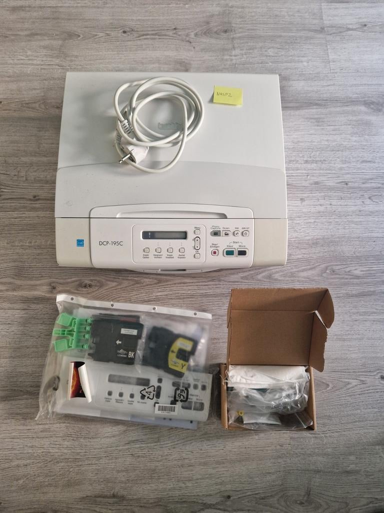 Brother DCP-195C All-in-one Inkjetprinter met extra inkt, Inkjetprinter, All-in-one, Zo goed als nieuw, Brother