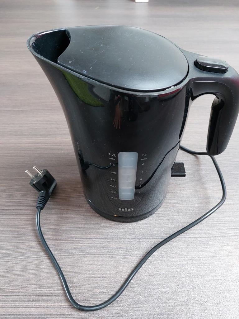Braun WK303AI Waterkoker - Zwart - 1.7L, Witgoed en Apparatuur, Waterkokers, 1 tot 2 liter, Ophalen, Gebruikt