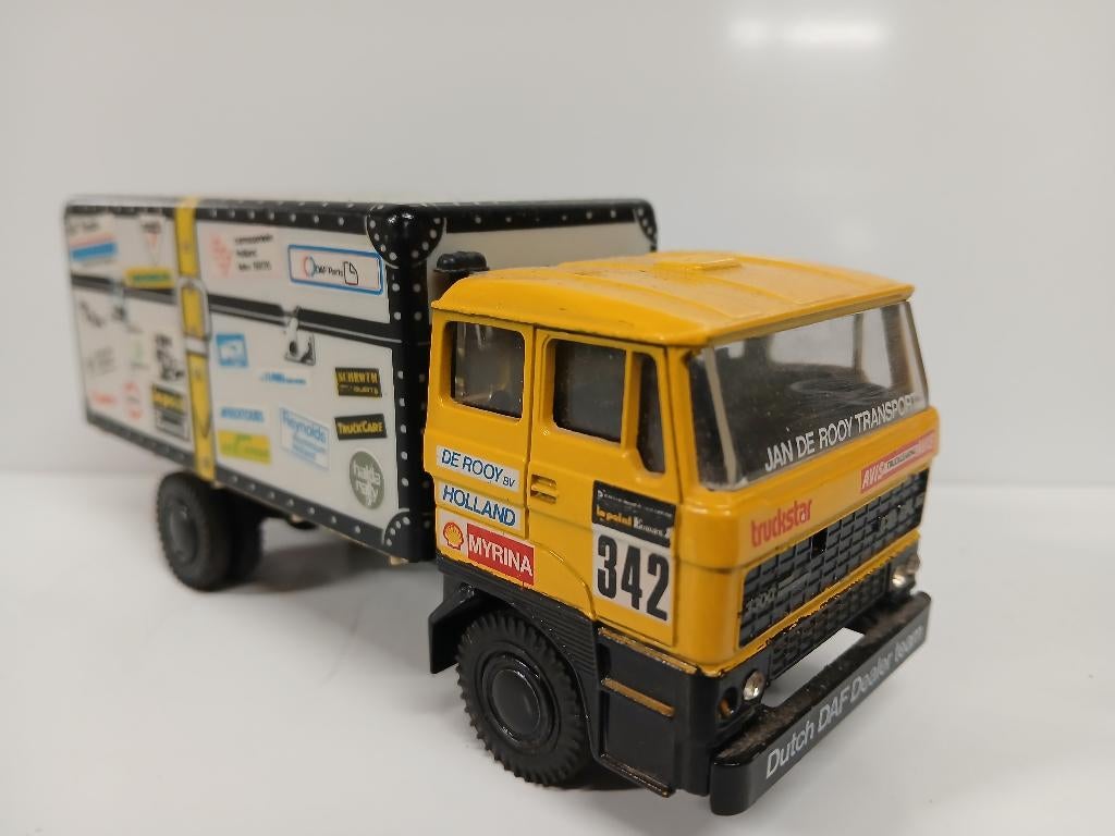 Lion Toys DAF 3300 "De Koffer" Parijs/Dakar., Hobby en Vrije tijd, Modelauto's | 1:50, Ophalen of Verzenden, Bus of Vrachtwagen