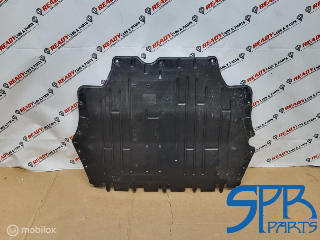 Bodemplaat onderplaat VW Jetta VI 5C BEETLE YETI 5C0825237B, Gebruikt, Ophalen of Verzenden, Skoda, Skoda