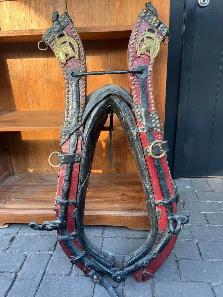 Decoratieve Haam - Antiek Paardentuig, Ophalen