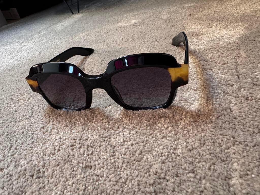 Kaleos zonnebril Dames, Ophalen, Zo goed als nieuw, Zwart, Overige merken