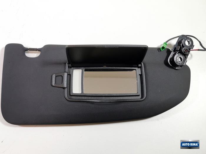 Zonneklep van een Volvo XC40, Gebruikt, -, -, Ophalen of Verzenden