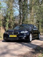 BMW 5-Serie 528I 180KW Sedan Aut8 2016 Zwart, Auto's, BMW, Automaat, 4 cilinders, 2000 kg, Blauw