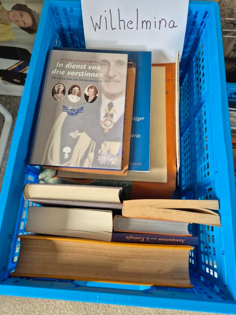 Boeken over Wilhelmina en vorstinnen, Ophalen of Verzenden, Gebruikt, Tijdschrift of Boek