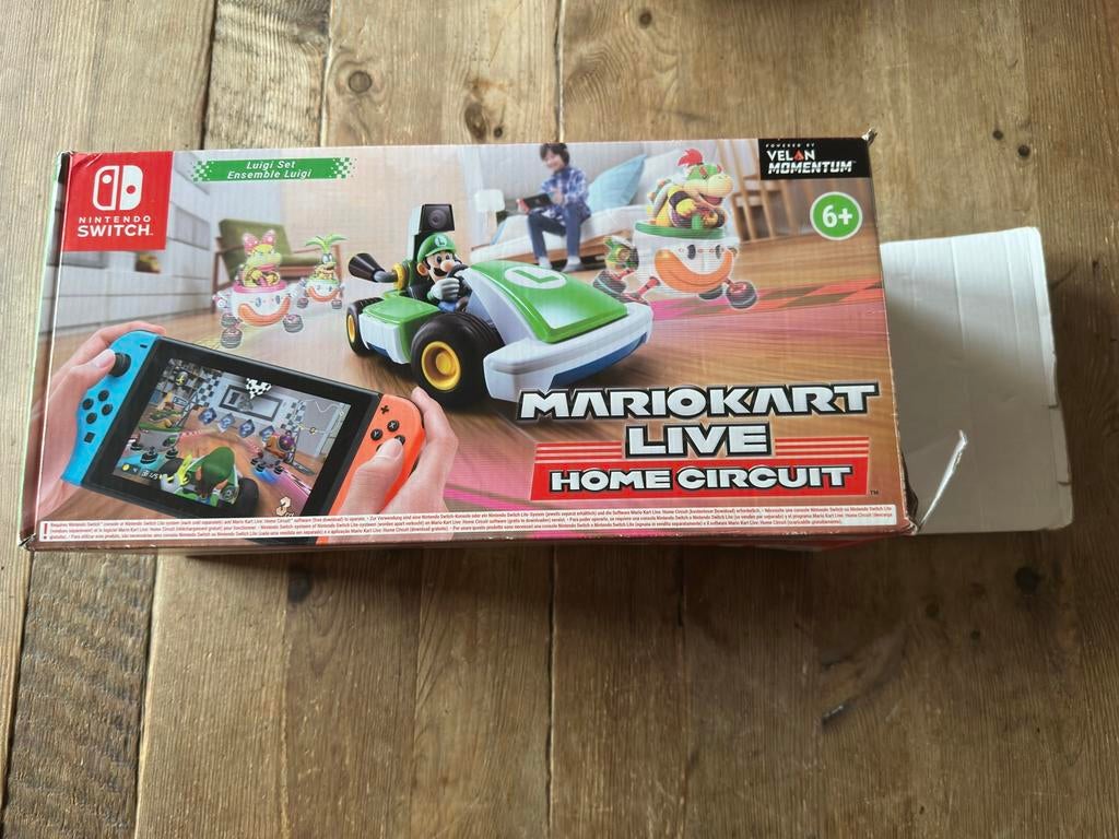 Mariokart live nintendo switch  luigi in doos, Gebruikt, Racen en Vliegen, Ophalen of Verzenden, 3 spelers of meer