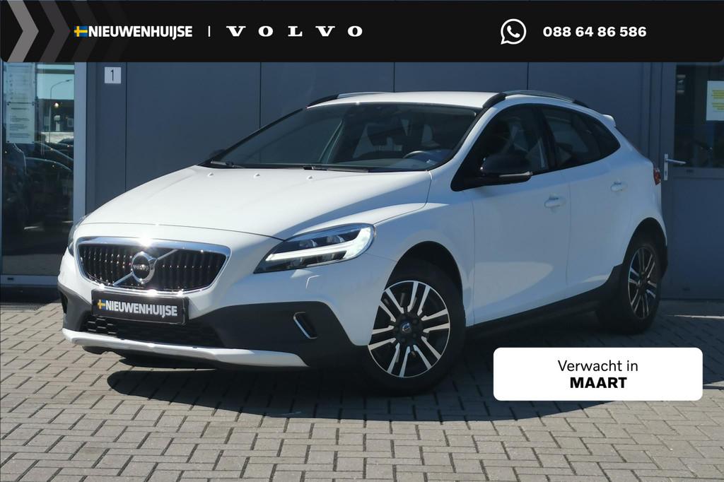 Volvo V40 Cross Country 2.0 T3 Nordic+ | Navigatie | Trekhaa, 12 maanden, Gebruikt, 4 cilinders, Leder en Stof