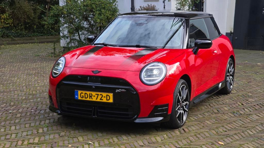 Mini Cooper 40,7 kWh 184pk John Works Cooper s  alle opties, Auto's, Mini, Bedrijf, 360° camera, ABS, Achteruitrijcamera, Adaptieve lichten