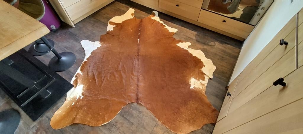 Koeienhuid rood bruin, Huis en Inrichting, Stoffering | Tapijten en Kleden, Ophalen of Verzenden, Bruin, 200 cm of meer, 200 cm of meer