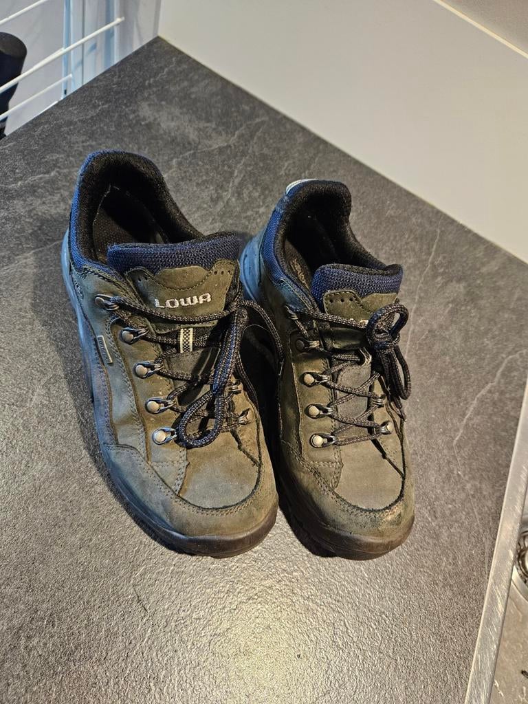 Lowa wandelschoenen maat 41, goede staat, Ophalen of Verzenden