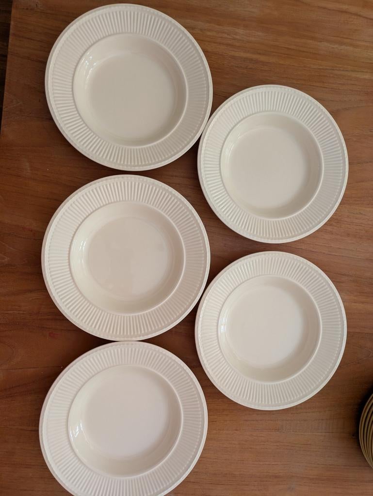 5 diepe Wedgwood borden, 23cm, Ophalen