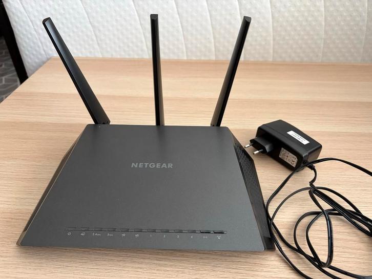 Netgear Nighthawk R7000 AC1900 Smart WiFi Router, Computers en Software, Routers en Modems, Gebruikt, Router, Ophalen