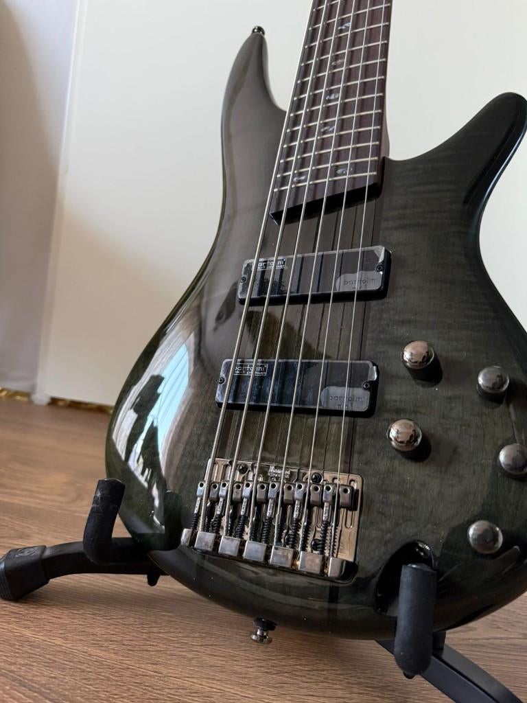 Ibanez SR706 6-string bass, Muziek en Instrumenten, Ophalen, Zo goed als nieuw, Elektrisch, 6-snarig