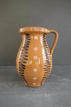 Antieke aardewerk kruik / vaas met streep en bollen patroon, Verzenden