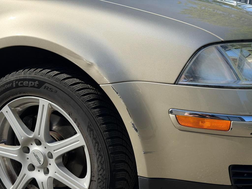 Volkswagen Passat 2004 Beige, Auto's, Volkswagen, Particulier, Passat, Benzine, Sedan, Geïmporteerd, Beige, Ophalen