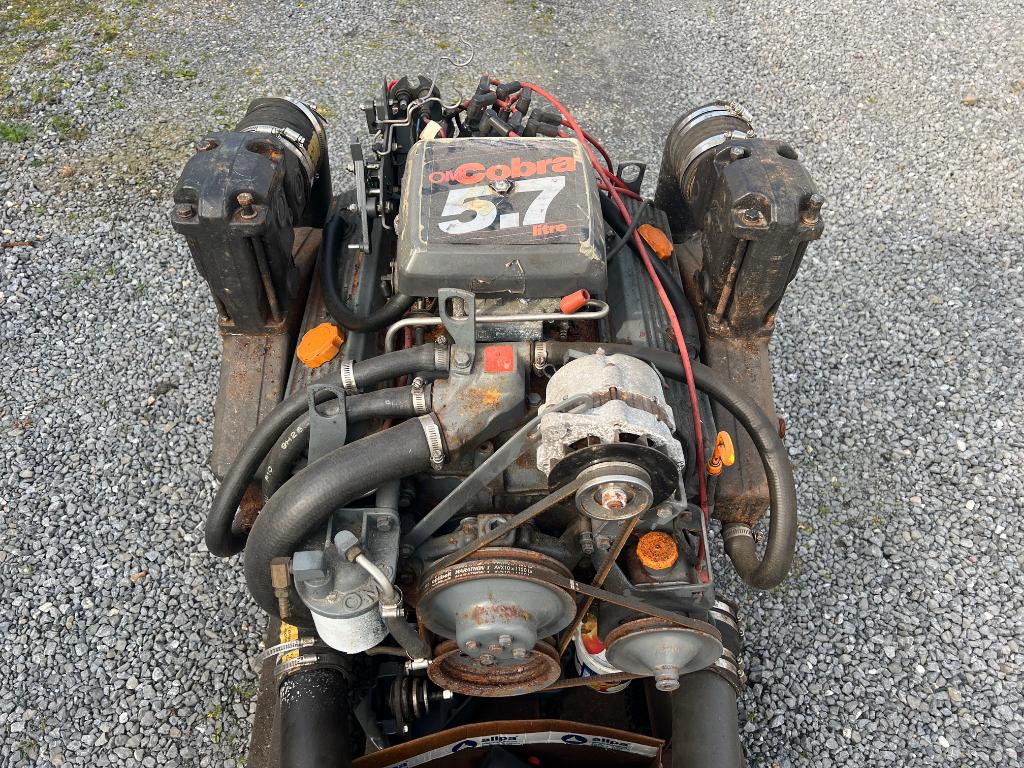 ZELDZAME OMC 5,7 GM 280 PK voor revisie of onderdelen, Watersport en Boten, Ophalen, Gebruikt, Motor en Techniek, Motorboot