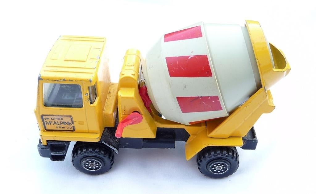 MATCHBOX SUPERKING BEDFORD 1977 CEMENTWAGEN 1 56, VINTAGE, Verzenden, Gebruikt, Bus of Vrachtwagen, Matchbox