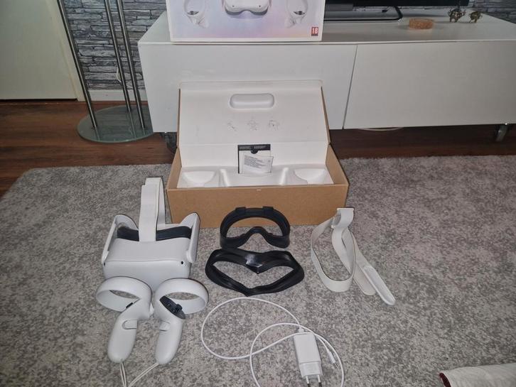 Meta Quest 2 VR Headset | 128gb | Met accessoires, Spelcomputers en Games, Virtual Reality, Zo goed als nieuw, Pc, VR-bril, Ophalen of Verzenden