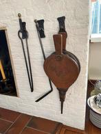 Antiek Haardgereedschap met Wandhaken, Ophalen