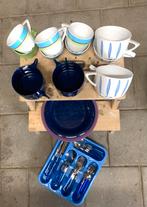 Complete Campingset: Kopjes, Soepkommen, Bestek, Borden, Ophalen, Gebruikt