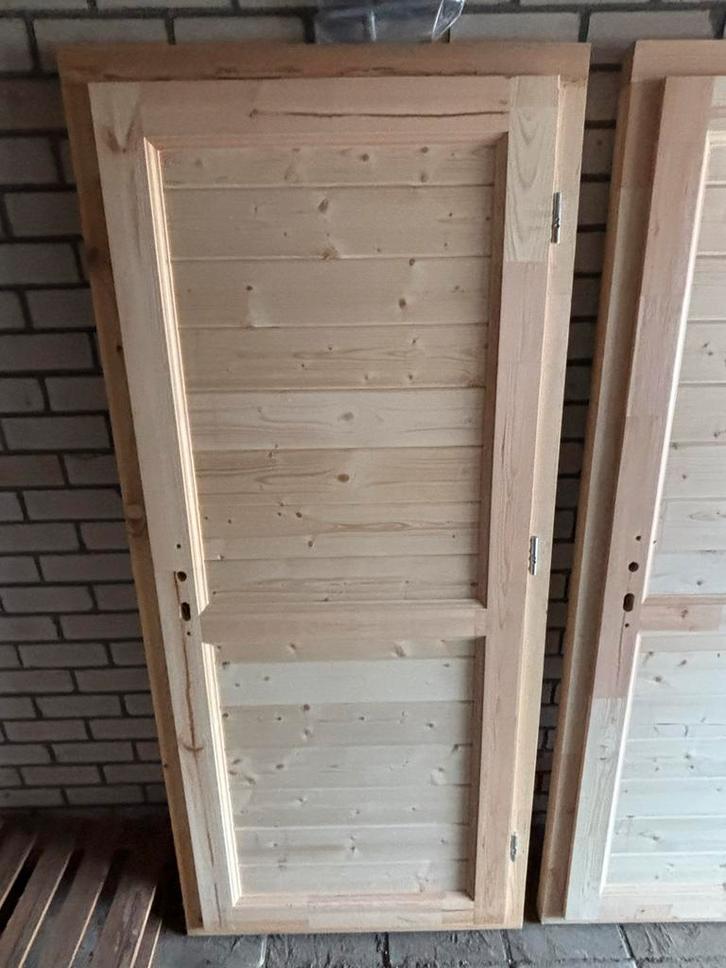 Nieuwe vurenhouten deur  ( 1x ) met kozijn, Doe-het-zelf en Verbouw, Deuren en Horren, Nieuw, Binnendeur, 200 tot 215 cm, 80 tot 100 cm