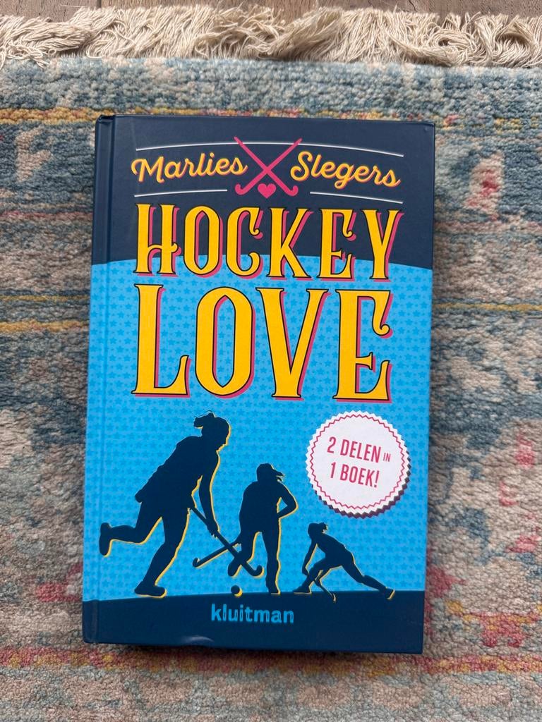 Hockey Love - Marlies Slegers (2 delen in 1 boek), Boeken, Ophalen of Verzenden, Zo goed als nieuw